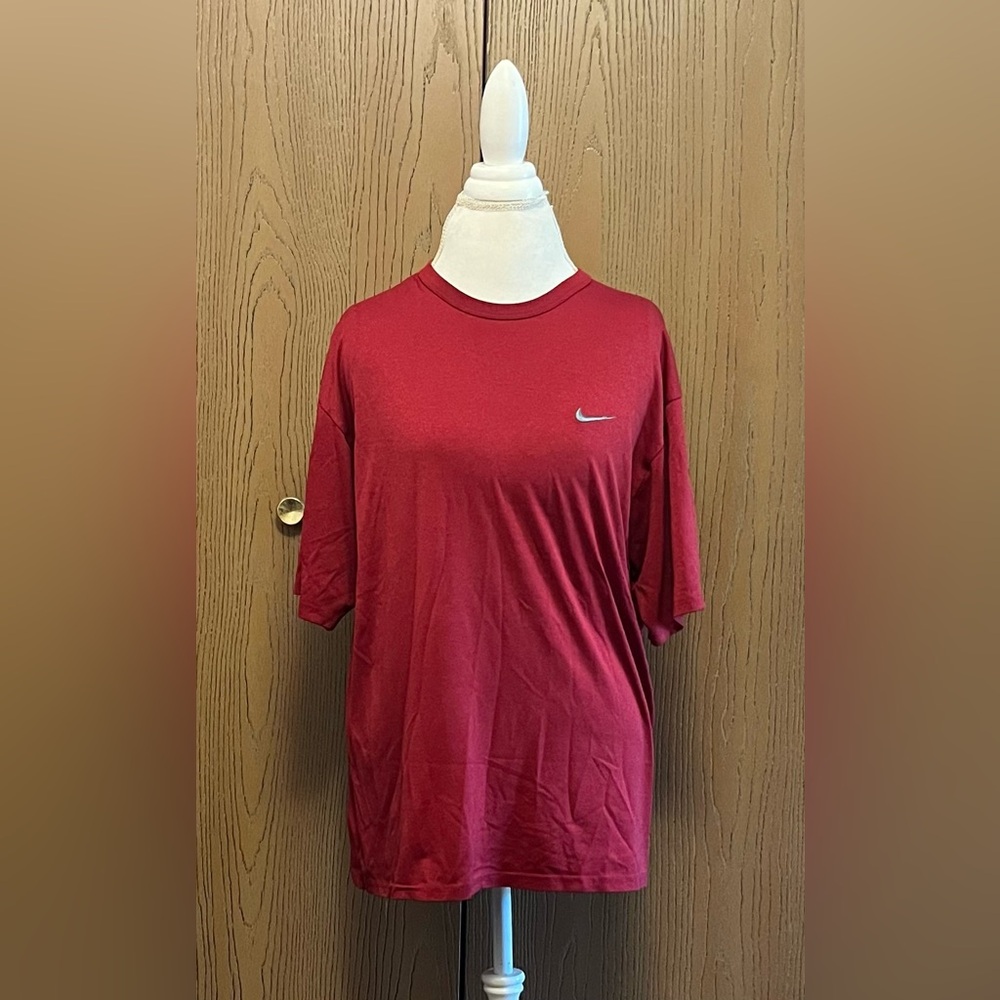 Men’s NikeFIT Shirt